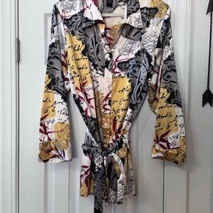 Maggie Barnes Black and Gray Patterned Blouse
